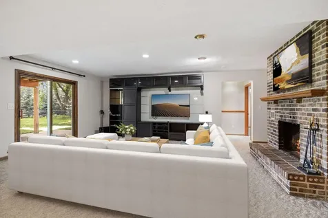 15700 Logarto Lane Burnsville MN 55306