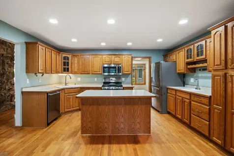 15700 Logarto Lane Burnsville MN 55306