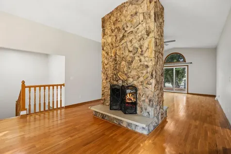 15700 Logarto Lane Burnsville MN 55306
