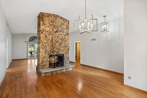 15700 Logarto Lane Burnsville MN 55306