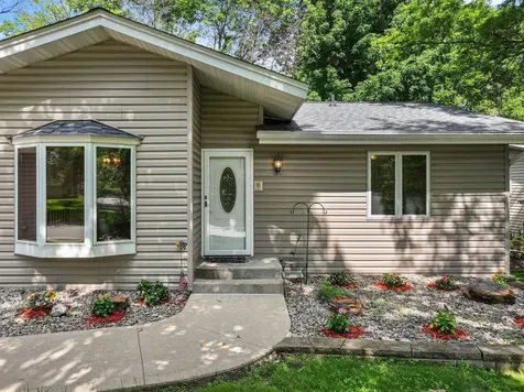15700 Logarto Lane Burnsville MN 55306