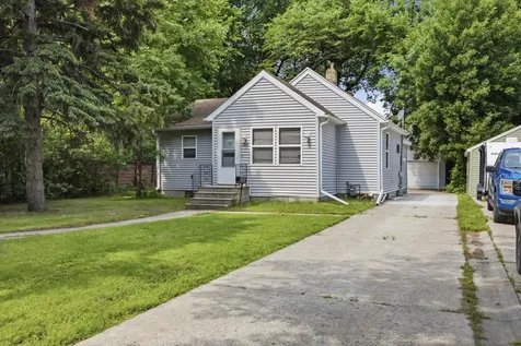 1614 5th Street N Fargo ND 58102