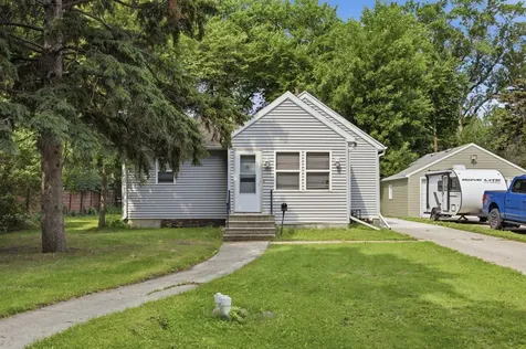 1614 5th Street N Fargo ND 58102
