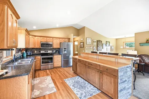 5885 Dalton Avenue SE Delano MN 55328