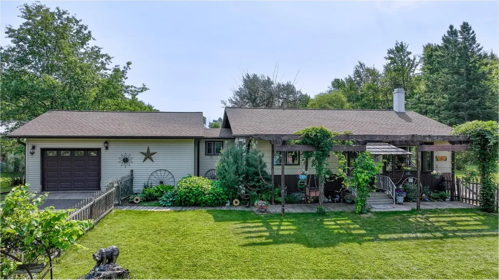 1106 N Canaday Road Exeland WI 54835