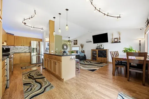 1912 50th Street S Fargo ND 58103