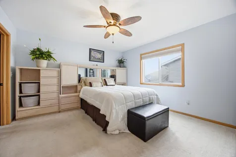 1912 50th Street S Fargo ND 58103