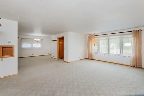 711 Forest Street Lisbon ND 58054