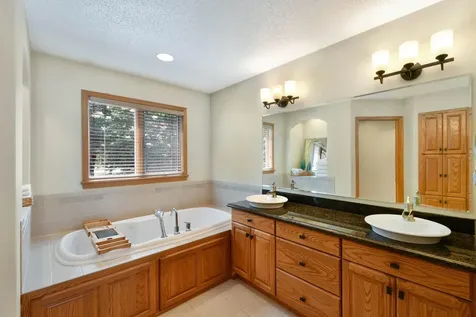 309 43rd Avenue S Moorhead MN 56560