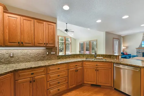 309 43rd Avenue S Moorhead MN 56560