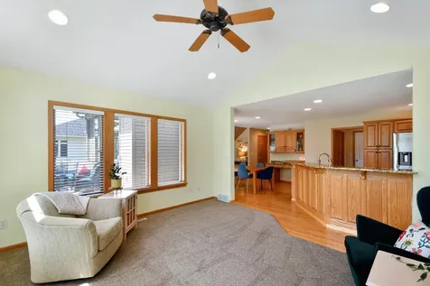 309 43rd Avenue S Moorhead MN 56560