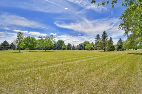 309 43rd Avenue S Moorhead MN 56560