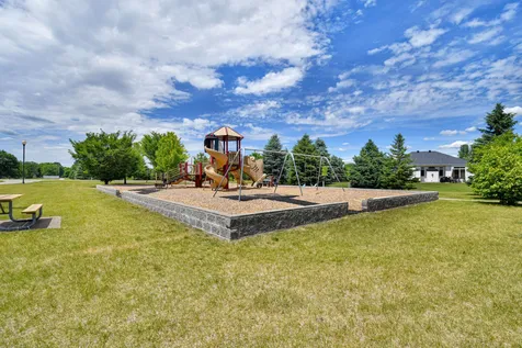 309 43rd Avenue S Moorhead MN 56560