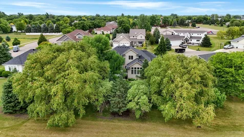309 43rd Avenue S Moorhead MN 56560