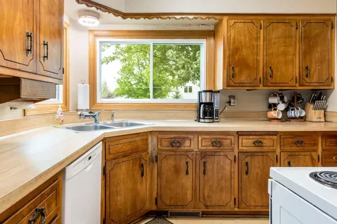 515 15th Avenue W Alexandria MN 56308
