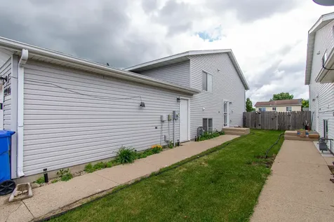 2906 Dakota Park Circle S Fargo ND 58104