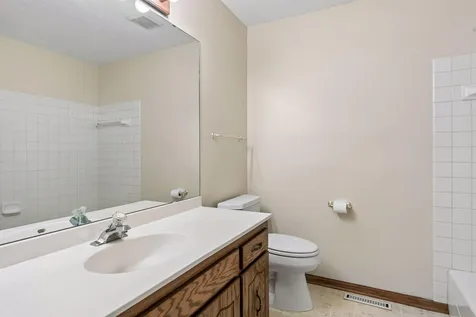 1799 1/2 County Road E White Bear Lake MN 55110