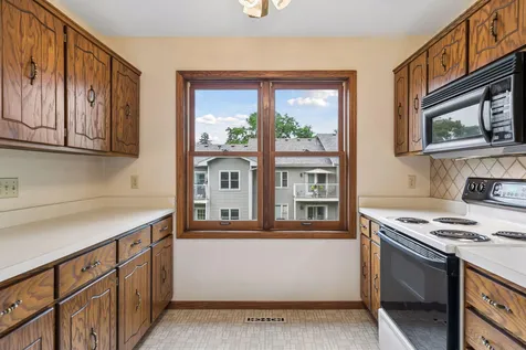 1799 1/2 County Road E White Bear Lake MN 55110