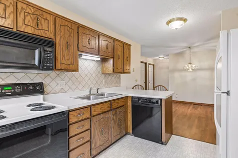 1799 1/2 County Road E White Bear Lake MN 55110