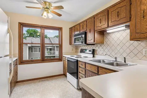 1799 1/2 County Road E White Bear Lake MN 55110