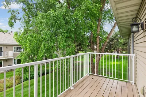 1799 1/2 County Road E White Bear Lake MN 55110