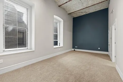 300 Wall Street Saint Paul MN 55101