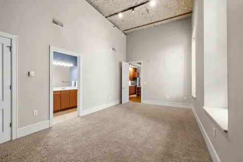 300 Wall Street Saint Paul MN 55101