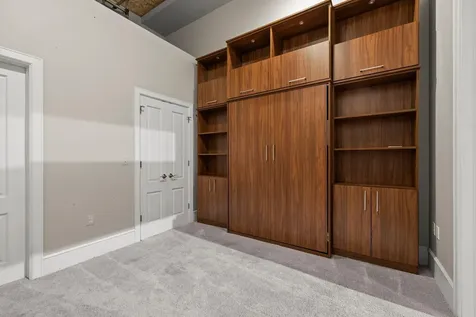 300 Wall Street Saint Paul MN 55101