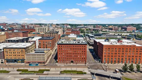300 Wall Street Saint Paul MN 55101