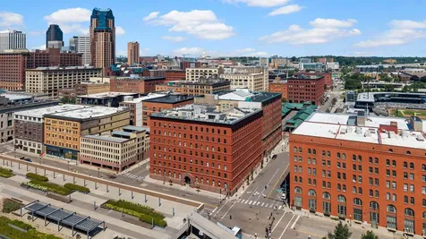 300 Wall Street Saint Paul MN 55101