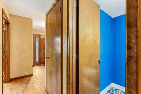 7033 Courtly Road Woodbury MN 55125