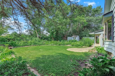 7033 Courtly Road Woodbury MN 55125