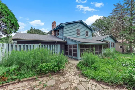 7033 Courtly Road Woodbury MN 55125