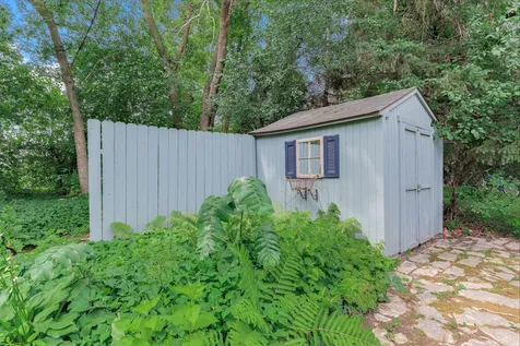 7033 Courtly Road Woodbury MN 55125