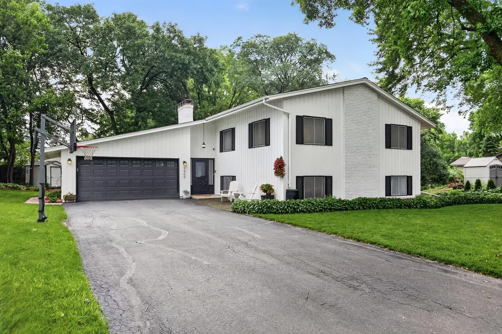 9909 Washburn Avenue S Bloomington MN 55431