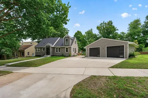2605 Garfield Street NE Minneapolis MN 55418