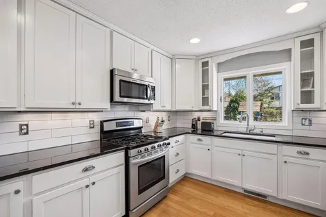 7221 Cornelia Drive Edina MN 55435