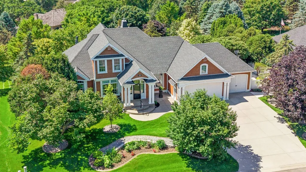 1353 High Point Court Hastings MN 55033