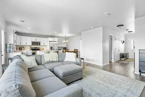 1445 68th Avenue S Fargo ND 58104
