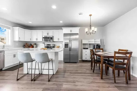1445 68th Avenue S Fargo ND 58104