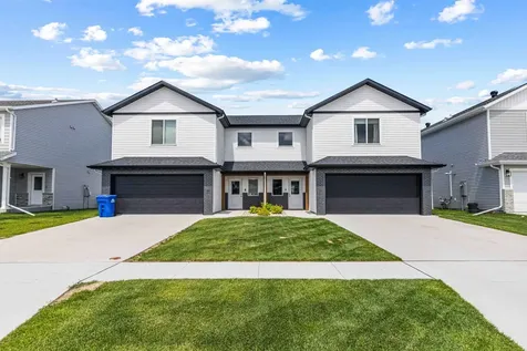 1445 68th Avenue S Fargo ND 58104