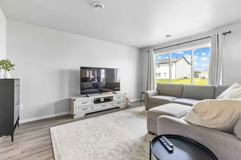 1445 68th Avenue S Fargo ND 58104