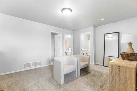 1445 68th Avenue S Fargo ND 58104