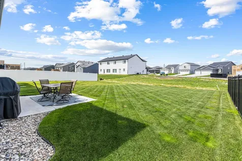 1445 68th Avenue S Fargo ND 58104