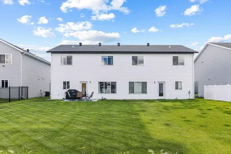 1445 68th Avenue S Fargo ND 58104