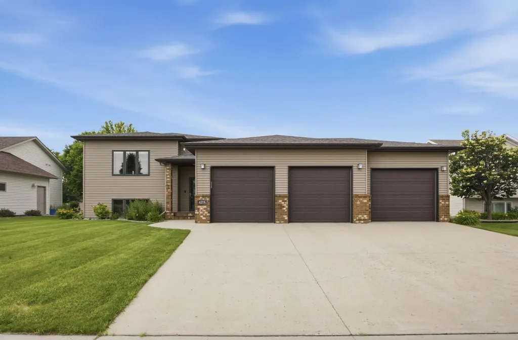 4278 54th Street S Fargo ND 58104
