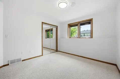 4278 54th Street S Fargo ND 58104