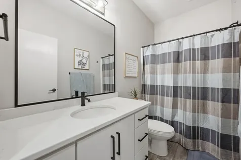 4884 Bluebell Loop S Fargo ND 58104
