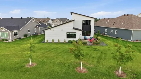 4884 Bluebell Loop S Fargo ND 58104