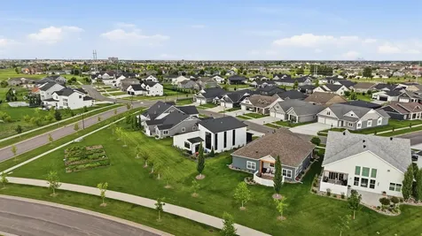 4884 Bluebell Loop S Fargo ND 58104
